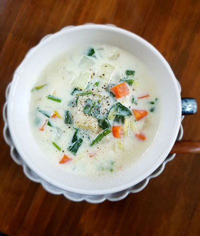 “豆腐と野菜のクリームスープ”