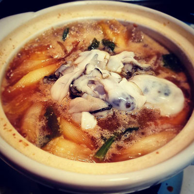 “牡蠣の味噌鍋”